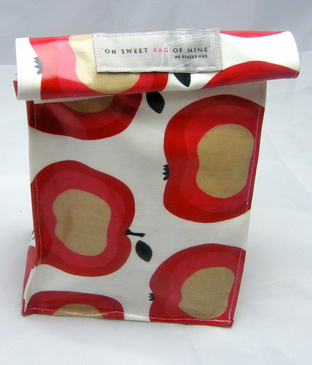 Oilcloth Lunch Bag - Apple Of My Eye
